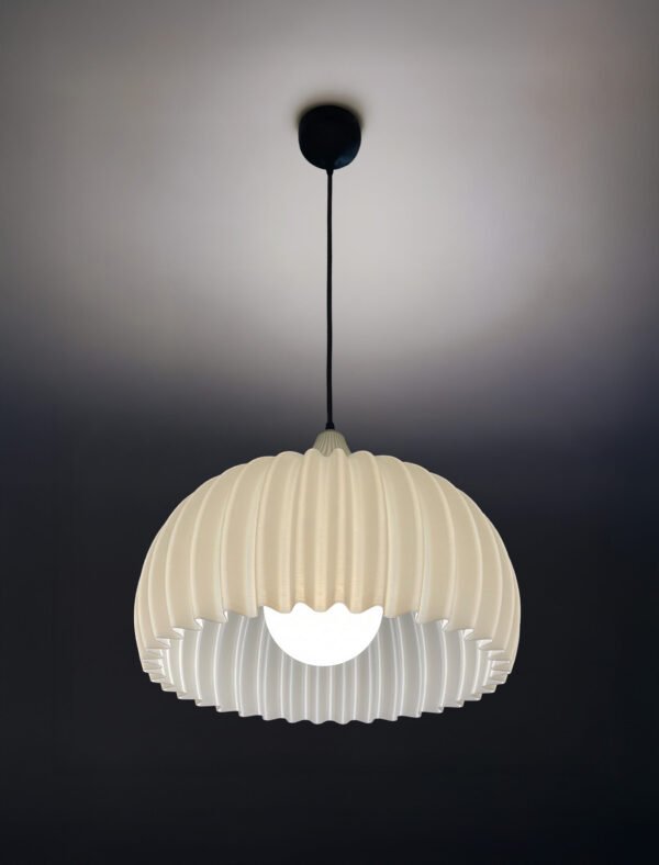 "Lokk in beige" Cream Dome Ribbed Lamp Shade