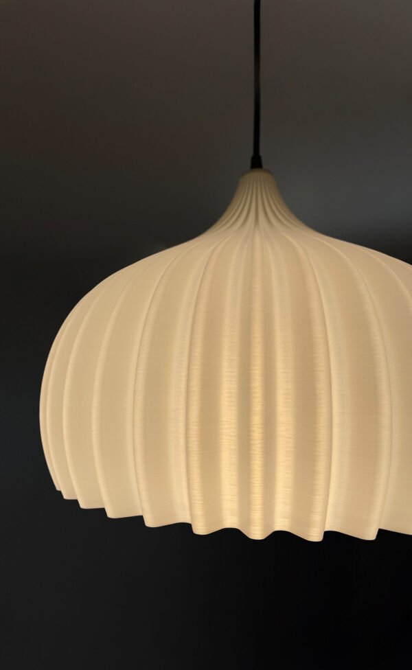"Lokk in beige" Cream Dome Ribbed Lamp Shade