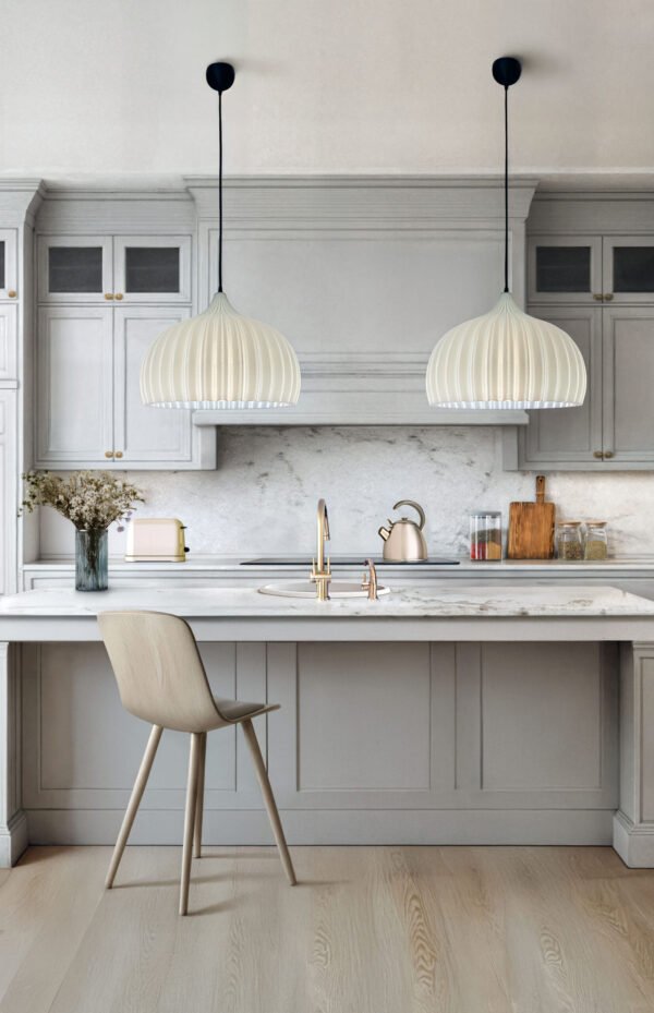 "Lokk in beige" Cream Dome Ribbed Lamp Shade